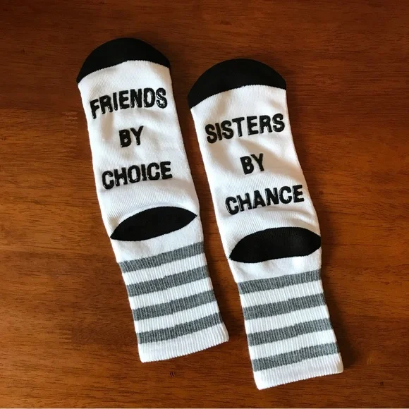NWOT Girls Crew Length Cozy Slipper Socks, Sister Sentiments and Non Slip Grip - Picture 7 of 11